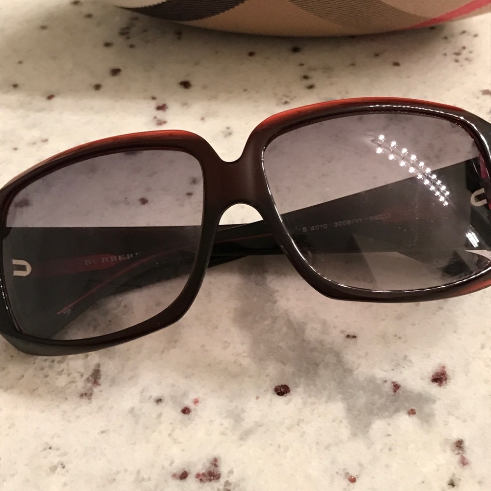 Burberry Designer Women’s Sunglasses sunglasses - Picture 7 of 8